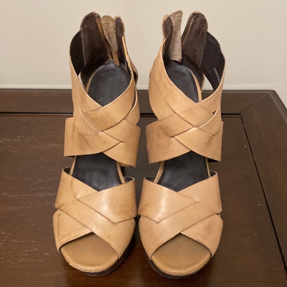 Wedge Heel, Beige, Size 9 - Picture 2 of 3